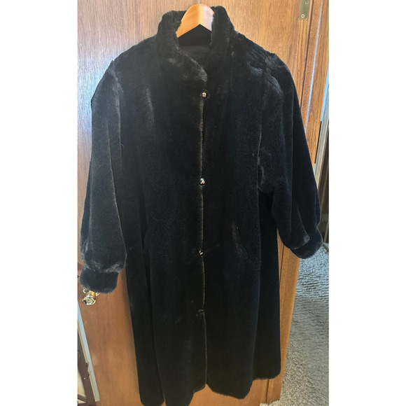 ST JOHN BY MARIE GRAY REVERSIBLE FUR COAT EUC; SIZE L - Picture 5 of 9